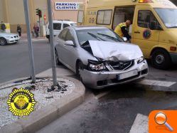 Un accidente de tráfico en la Avenida Valencia provoca dos heridos de pronostico reservado