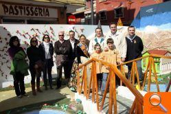 Corredera felicita a los falleros de Padre Santonja por su primer premio en calles adornadas - (foto 2)