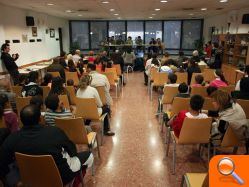 Los niños de Juan XXIII reflejan su visión del barrio en el 'Fotomaratón', organizado en colaboración con Jóvenes Solidarios - (foto 5)