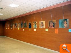 María Dolores Aliaga inaugura su exposición en Loriguilla