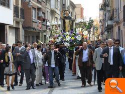 Mislata celebra la festividad de Sant Vicent Ferrer con una procesión por las calles de la ciudad - (foto 3)