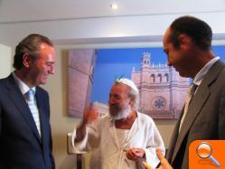 Alberto Fabra inaugura la “Suite Ciudad de Castellón” en el “Villa Venecia” Hotel Boutique de Benidorm - (foto 6) Alberto Fabra inaugura la “Suite Ciudad de Castellón” en el “Villa Venecia” Hotel Boutique de Benidorm - (foto 6)