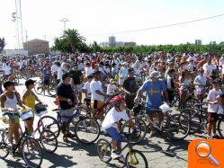 Dos meses de deporte de todo tipo y gratuito en la Playa de Moncofa - (foto 3)