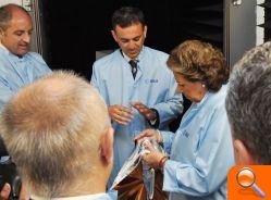 Rita Barberá destaca la proyección internacional de Valencia “con otra marca de prestigio y excelencia”, en la inauguración del Laboratorio Espacial de Radiofrecuencia - (foto 3)