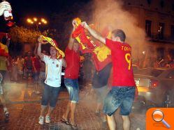 Burriana se echa a la calle para celebrar el Mundial - (foto 2)