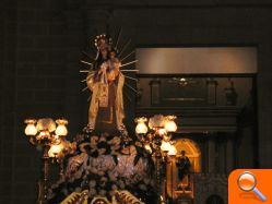 La Virgen del Carmen, patrona de las Hogueras, sale en procesión por las calles de San Vicente - (foto 6) La Virgen del Carmen, patrona de las Hogueras, sale en procesión por las calles de San Vicente - (foto 6)