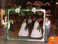 Comisiones y festeros arropan con flores a la Virgen del Carmen - (foto 10)