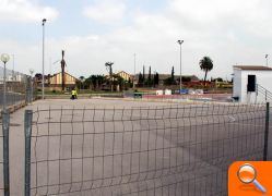 El Ayuntamiento de Vila-real inicia la construcción de dos pistas de pádel en el pabellón de la zona Norte - (foto 2)