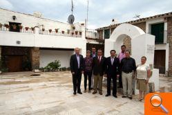 El presidente en funciones de la Diputación visitó las calles del Casco Antiguo de Oropesa del Mar - (foto 2)