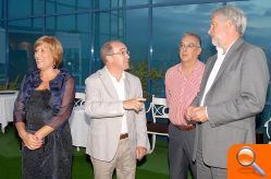 El alcalde de Benidorm y el embajador británico recorren las calles de la “zona inglesa” - (foto 3)