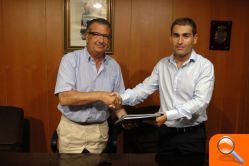 El Ayuntamiento firma el contrato de obras de urbanización de la Avenida de la Plana - (foto 2)