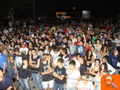Más de un millar de jóvenes de Mislata disfrutan del rock y el hip hop en el festival La Canaleta Peta - (foto 6) Más de un millar de jóvenes de Mislata disfrutan del rock y el hip hop en el festival La Canaleta Peta - (foto 6)
