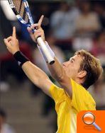 Dani Gimeno pasa ronda en Tokyo - (foto 2)