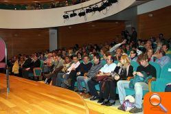 Los versos de Miguel Hernández vibraron con la música del Grupo de Cámara de la UMT - (foto 2)