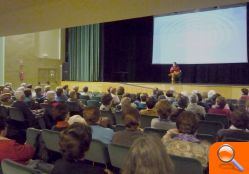 Mas de 150 personas han participado en la primera sesión de Cine, Café y tertulia del curso 2010/2011