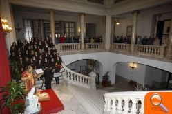 La alcaldesa felicita a los valencianos y pide que la creación de empleo sea el objetivo al que se supedite todo lo demás en 2011 - (foto 4)
