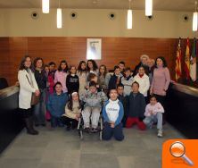 Mil seiscientos escolares visitan el ayuntamiento y la biblioteca infantil de San Vicente dentro de las jornadas de puertas abiertas