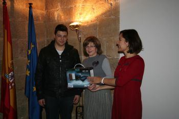 Diego Bietma gana el Premio Joves.net de redes sociales