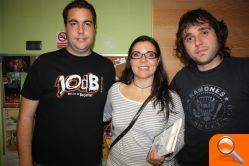 Laura Martínez Zahonero se alza con el triunfo en el I Concurso de Microrrelatos Eróticos de Burjassot - (foto 2) Laura Martínez Zahonero se alza con el triunfo en el I Concurso de Microrrelatos Eróticos de Burjassot - (foto 2)