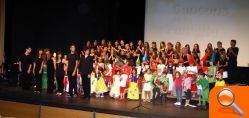 L’Escola Coral de Torrent celebra el fin de curso con canciones de películas y series infantiles de todos los tiempos - (foto 2)