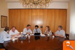 El MARM se reúne con los alcaldes de los municipios afectados para explicar el estudio de actuaciones entre el tramo del Puerto de Burriana y el Puerto de Sagunto - (foto 4)