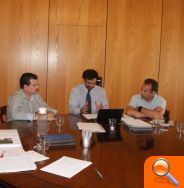 El MARM se reúne con los alcaldes de los municipios afectados para explicar el estudio de actuaciones entre el tramo del Puerto de Burriana y el Puerto de Sagunto - (foto 2)