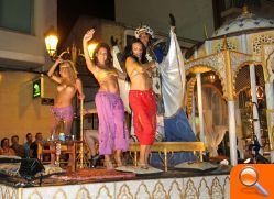 Moros y Cristianos zanjarán pacíficamente sus diferencias tras dos días de exhibición de fuerza - (foto 3) Moros y Cristianos zanjarán pacíficamente sus diferencias tras dos días de exhibición de fuerza - (foto 3)