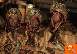 Moros y Cristianos zanjarán pacíficamente sus diferencias tras dos días de exhibición de fuerza - (foto 5) Moros y Cristianos zanjarán pacíficamente sus diferencias tras dos días de exhibición de fuerza - (foto 5)