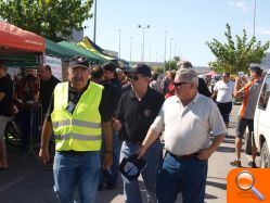 Centenares de vecinos asisten a la tercera edición de la feria de motos clásicas y antiguas - (foto 3)