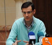 El concejal de Nuevas Tecnologías lamenta que el PSOE critique el ahorro de la nueva web que es gestionada directamente por su departamento  - (foto 2)