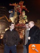 El Arzobispo recorrió las Fallas del centro de Valencia con los seminaristas en la ‘Nit de la Plantà’ - (foto 2)