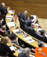 Alberto Fabra anuncia que el Consell invertirá 100 millones de euros para ayudar a 50.000 jóvenes a encontrar empleo - (foto 3) Alberto Fabra anuncia que el Consell invertirá 100 millones de euros para ayudar a 50.000 jóvenes a encontrar empleo - (foto 3)