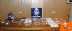 La Policía Nacional detiene a cuatro personas por vender joyas robadas - (foto 2) La Policía Nacional detiene a cuatro personas por vender joyas robadas - (foto 2)