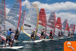 La Master Golden Series Valencia 2012 se inicia con una jornada espectacular y tres pruebas  en RS:X 8.5 - (foto 4)