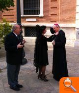 Un altar vicentino sorprende a monseñor Osoro con una “despertà” interpretando su pasodoble a la puerta del Arzobispado - (foto 2) Un altar vicentino sorprende a monseñor Osoro con una “despertà” interpretando su pasodoble a la puerta del Arzobispado - (foto 2)
