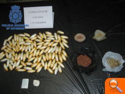 La policía localiza en un domicilio 110 bellotas de cocaína  - (foto 2)