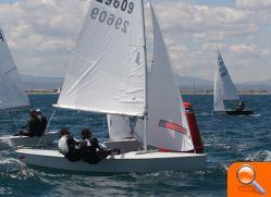 53 embarcaciones han participado en el 52 Gran Trofeo Valencia-Copa de España de Snipe, celebrado en el RCN Valencia  - (foto 5)