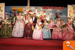 Las hogueras Parque Lo Torrent-La Huerta, Las Acacias y L'Entrà al Poble presentan a sus bellezas y damas ante multitud de personas - (foto 2)