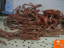 La Policía Nacional detiene a veintisiete personas  y se incauta de 900 kilos de cobre robado - (foto 4)