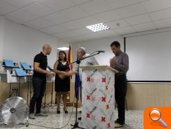 Más de 450 personas acuden al llamamiento solidario realizado por Cruz Roja Crevillent - (foto 2) Más de 450 personas acuden al llamamiento solidario realizado por Cruz Roja Crevillent - (foto 2)