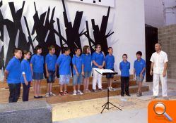 La Coral Infantil i Juvenil Borrianenca celebra su tradicional Concert de Sant Joan en el Racó de l'Abadia - (foto 3)