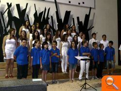 La Coral Infantil i Juvenil Borrianenca celebra su tradicional Concert de Sant Joan en el Racó de l'Abadia - (foto 6)