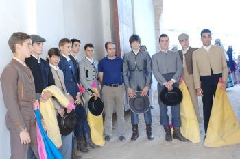 La Escuela de Tauromaquia de Valencia triunfa en Utiel