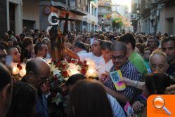 Multitudinaria despedida a la patrona de Novelda en su vuelta al santuario poniendo así el final a las fiestas - (foto 3)