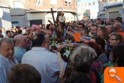 Multitudinaria despedida a la patrona de Novelda en su vuelta al santuario poniendo así el final a las fiestas - (foto 2)