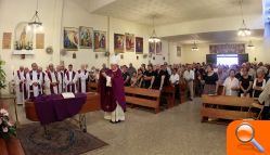 Cientos de ex reclusos, funcionarios de prisiones y voluntarios de Pastoral Penitenciaria despiden al P. Ximo en la misa exequial presidida por el Arzobispo - (foto 3) Cientos de ex reclusos, funcionarios de prisiones y voluntarios de Pastoral Penitenciaria despiden al P. Ximo en la misa exequial presidida por el Arzobispo - (foto 3)