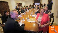 El Ayuntamiento de Valencia suma esfuerzos con otras administraciones locales para generar 15.000 empleos - (foto 2) El Ayuntamiento de Valencia suma esfuerzos con otras administraciones locales para generar 15.000 empleos - (foto 2)