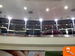 Cuatro ladrones encapuchados asaltan una joyería de la Salera - (foto 4) Cuatro ladrones encapuchados asaltan una joyería de la Salera - (foto 4)