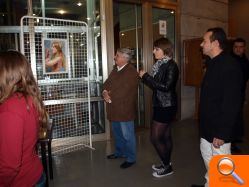 La Sala de Exposiciones del Centro Social acoge una muestra de pintura de Andrew Gil y Lucía Moreno