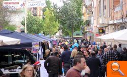 Alrededor de 10.000 personas se quedan de compras en Manises el sábado en la primera edición de 'Nadal al carrer'